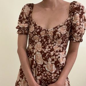 abercrombie & fitch floral short-sleeve smocked midi dress